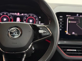 Skoda Scala 1.5 TSI Monte Carlo | Panorama | Winterpakket | Cruise adaptief | Trekhaak elektr. | BOMVOL | / 22