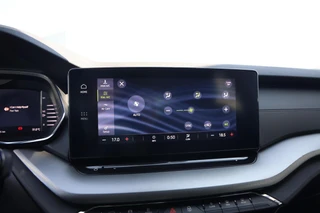 Skoda Octavia 1.5 TSI G-TEC Business Edition|Cruise control|Apple carplay/Android auto|Navi| / 9