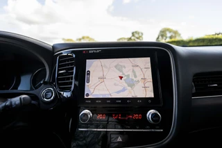 Mitsubishi Outlander 2.4 PHEV Instyle  | SOH 93% | Pano | 360° Camera / 30
