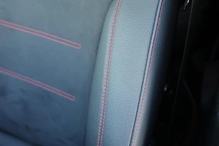 Mercedes GLB 200 d AMG Line / Keyless-Go / Winter-Paket / Multibeam LED / Camera / 49