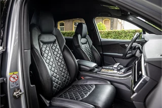 Audi Q7 55 TFSI e Quattro S-Line  S Sportstoel Matrix LED Air Suspension Luchtvering / 12