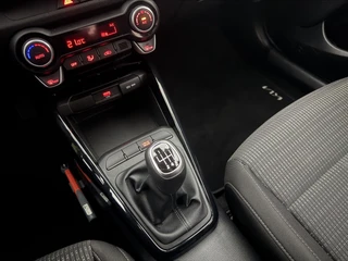 KIA Stonic 1.0 T-GDi MHEV 100pk DynamicLine / 24