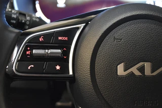 Kia Ceed 1.0 T-GDi 100pk Design Edition / 19