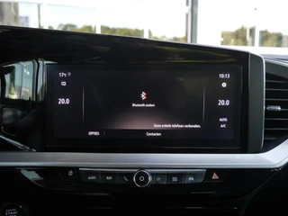 Opel Mokka-e Business Elegance 50-kWh 11kw bl. | SOH 91.6% | Achteruitrijcamera | Navigatie | Apple CarPlay | Android Auto | Climate/Cruise Control | LED koplampen | Lichtmetalen Velgen / 26