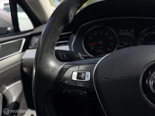 Volkswagen Passat 1.4 TSI Comfortline|Navigatie|NL|124DKM|Climate|Led| / 25