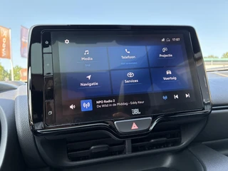 Toyota Yaris 1.5 Hybrid GR SPORT PANODAK STOEL/STUURVERW JBL-AUDIO HEAD-UP 18'' LM-VELGEN PARK-SENSOREN NAVI KEYLESS CAMERA APPLE/ANDROID NL-AUTO 1E-EIG / 28