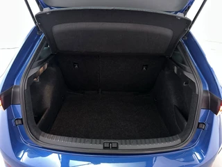 Skoda Scala 1.0 TSI 110pk DSG Sport Business Navigatie Parkeersensoren Virtual Cockpit / 18