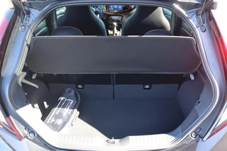 Toyota Aygo X LIMITED JBL-AUDIO STOELVERWARMING KEYLESS PARK-SENSOREN 18"LMV APPLE/ANDROID LED CLIMA CAMERA AD-CRUISE NL-AUTO / 7