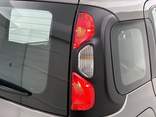 Fiat Panda 1.0 Hybrid Cross CARPLAY | CLIMA / 17