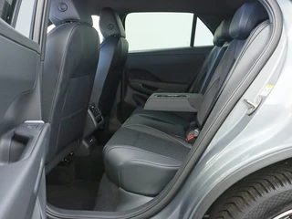 Volkswagen T-Roc 1.5 eTSI R-Line Elek. Trekhaak | Stuur-/stoelverwarming | Verlichte logo's / 16