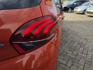 Peugeot 208 1.2 PureTech Allure PANORAMADAK LM CV PPDC TREKHAAK / 6
