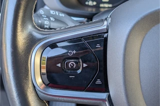 Volvo XC60 2.0 T8 Twin Engine AWD R-Design Panorama Trekhaak / 40