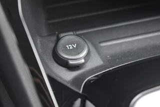 Peugeot 208 1.2 PURETECH ALLURE NAVI + APP CONNECT / ECC / PDC / LED PAKKET / 28