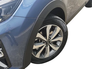 Kia Stonic 1.0 T-GDi MHEV DynamicPlusLine | Camera | Navi | Privacy Glass | Apple Carplay | Android Auto | Lichtmetalen Velgen | / 2