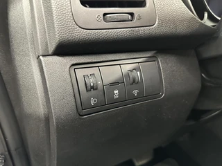 Kia Venga 1.6 CVVT First Edition PANO CAMERA NAVI CRUISE ECC STOEL/STUUR VERWARMING. / 20