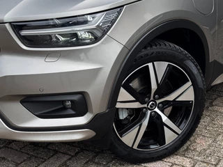 Volvo XC40 1.5 T5 Recharge R-Design NL-auto | Schuif- Kanteldak | H&K | Trekhaak | Stoelverwarming | Memory | Adaptive Cruise / 6
