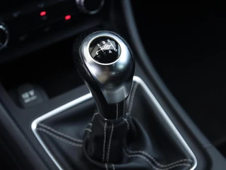 Mercedes CLA-klasse 180 Business | Unieke km-stand!! | / 37