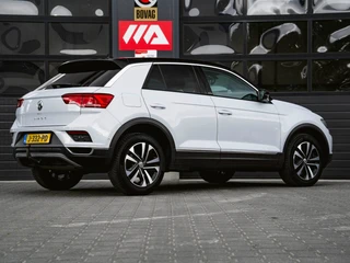 Volkswagen T-Roc 1.5 TSI Sport Business R | TREKHAAK | STOELVERWARMING | ADAPTIVE / 4