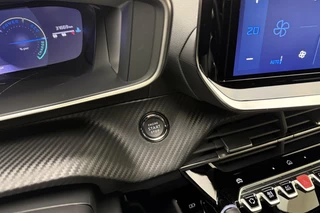 Peugeot 2008 1.2 Hybrid 136 GT | Climate control | Apple carplay/Android auto | Navigatie | Cruise control | Draadloze telefoonlader | Lichtmetalen velgen 17" | / 24