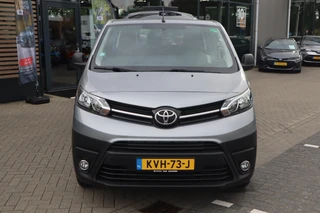 Toyota PROACE Electric Verso LONG EXTRA RANGE DYNAMIC 75KWH 8-PERSOONS ROLSTOELAUTO VERLAAGD-INBOUW-OPRIJPLAAT 2x SCHUIFDEUR / 29