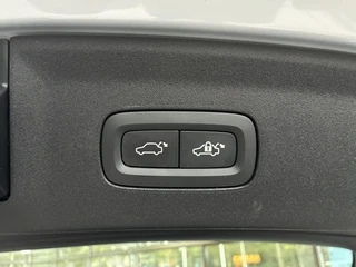 Polestar 2 Long Range Dual Motor 82 kWh | SOH 99,75% | AWD | Wegklapbare trekhaak | Memory Stoelen | 20" LM-Velgen | 360 Camera | ECC | Parkpilot | Elektrische Achterklep / 35