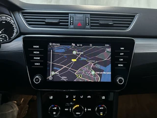 Skoda Superb Combi 1.5 TSI 150pk DSG ACT Business Edition Adaptive Cruise Navigatie DAB+ App-Connect / 7