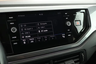 Volkswagen Polo 1.0 TSI 95pk DSG R-Line Highline Camera Parkeersensor Climate Control Adaptive Cruise / 30