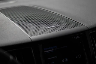 Volvo XC60 T6 Plug-in hybrid AWD R-Design Panorama|H/K Audio / 20