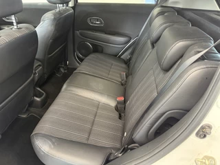 Honda HR-V 1.5 i-VTEC Executive  Panoramadak Full-led Navigatie / 13