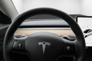 Tesla Model 3 Long Range AWD 75kWh 85% SOH Pano | Autopilot | Camera | Stoelverwarming / 15