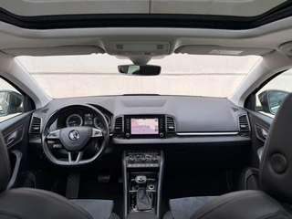 Skoda Karoq 1.5 TSI DSG Pano Camera Canton Leder/alca Trekhaak CarPlay Keyless Sfeer / 18