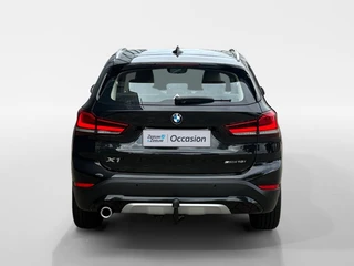 BMW X1 sDrive18i Business Edition Plus | Trekhaak | Leder | Navi | Stoelverwarming | Head-Up Display | Ambient Lighting | NL AUTO | Cruise Control | Climate Control | 12 maanden Bovag garantie | / 6