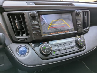 Toyota RAV4 2.5 Hybrid AWD Dynamic Camera|Elektr.Achterklep|Stoelverwarming|Trekhaak|Lane-Assist|1650KG Trekvermogen / 18