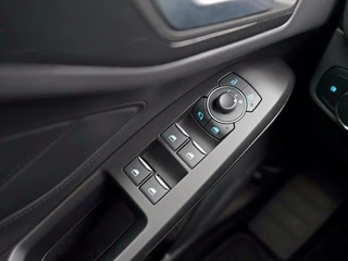 Ford Focus 1.0 Ecoboost automaat ST line X Panoramdak | Afn. Trekhaak | / 18