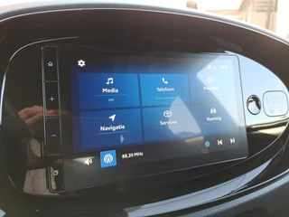 Toyota Aygo X Envy Automaat STOELVERWARMING PDC VOOR EN ACHTER AD-CRUISE TEL. DRAADLOOS LADEN / 20
