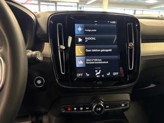 Volvo XC40 1.5 T5 Plug-in hybrid Plus Dark /pano/memory/navi/harman kardonc/camera / 17