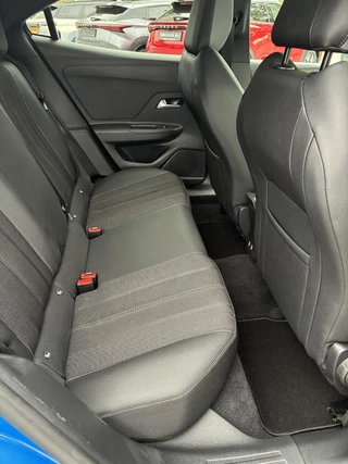 Opel Mokka 1.2 Turbo 130Pk Automaat GS-Line | Climate control | Navigatie | Stoelverwarming | Camera | Cruise control | PrivateGlas | Elektrisch pakket | 17" LM-Velgen / 20
