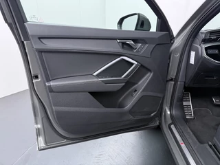 Audi Q3 40 TFSI quattro S Line edition one  - Virtual cockpit - Schuif/kanteldak - Stoelverwarming - Camera - Cruisecontrol - AppleCarplay - Android Auto - Virena Zekerheidspakket 895, - BOVAG Garantie / 22