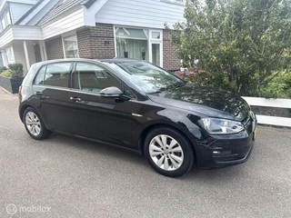 Volkswagen Golf 1.0 TSI 116PK Comfortline CLIMATE CONTROLE CARPLAY NAVIGATIE PARKEERSENSOREN ZEER NETTE AUTO!! / 7
