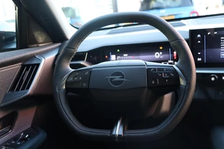 Opel Grandland 1.2 Turbo Hybrid Business Edition Panoramadak Tech. pakket info. pakket nieuw te bestellen / 13