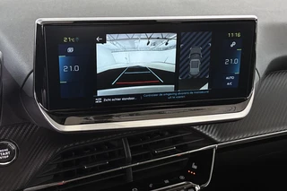 Peugeot e-2008 EV Allure Pack 50 kWh Stoelverwarming Camera Apple CarPlay / 17