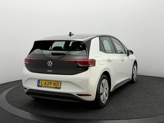 Volkswagen ID.3 Life 58 kWh SOH 93,9% | Adapt Cruise | Stoel/Stuurverwarming | Navigatie | Carplay&Android / 5