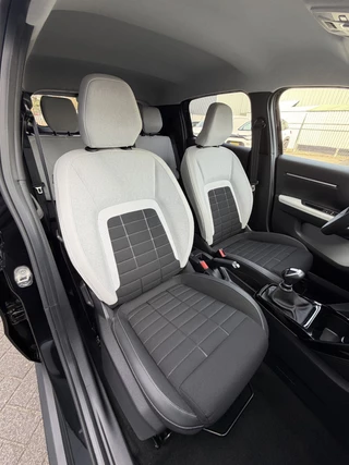 Citroën C3 100pk Max (Camera - LED - Automatische Airco - Navigatie - Parkeersensoren - Draadloos laden - Apple Carplay) / 12