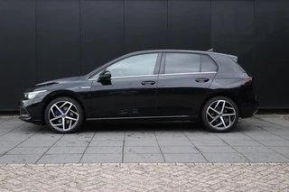 Volkswagen Golf 1.5 TSI Style | MEMORY | PANODAK | HEAD-UP | CAMERA | NAVI | CRUISE | / 2