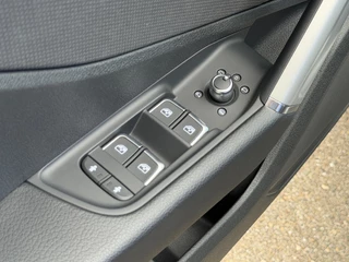 Audi Q2 35 TFSI 150pk S-tronic S-line Camera | Carplay | Adap. Cruise | Rijklaar incl. garantie / 11