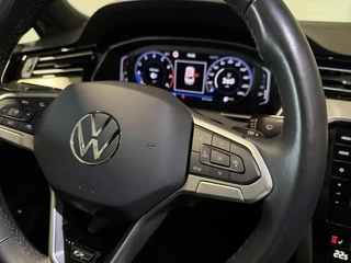 Volkswagen Passat 1.5 TSI R-Line Business + Pano Virtual H&K / 17