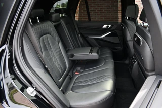 BMW X5 xDrive50e M-Sport  Skylounge Comf-stoel ACC 360 HUD H/K 21inch / 25