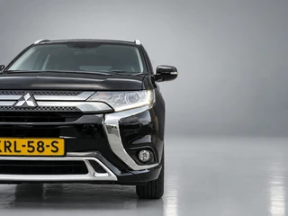 Mitsubishi Outlander 2.4 PHEV Intense+ 4WD 225 pk AUT. | 1e eigenaar | navigatie | trekhaak | elektr. v. stoel | carplay | alcantara / 10