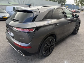DS DS 7 225pk E-Tense Esprit De Voyage (Leder incl verwarming/koeling/massage/geheugen - Elektrische klep - Keyless Entry - LED - Automatische Airco - Camera - BRM uurwerk) / 7