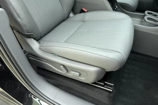 Leapmotor B10 Design ProMax 67.1 kWh | Nu met €1000,- voorraadvoordeel! | WLTP 434km | 750kg trekgewicht | Stoel en stuur verwarming | 360 graden camera | Lederen bekleding | Panoramadak | Led | Regensensor | Sfeerverlichting | Elektrisch verstelbare voorstoelen / 15